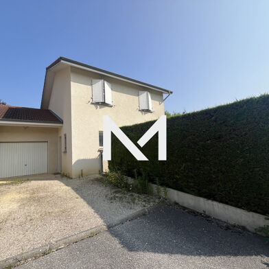 Maison 4 pièces 245000 €