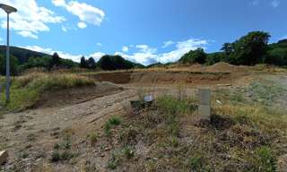 Terrain  1241 m² à vendre à Ferrières-sur-Sichon (03250)