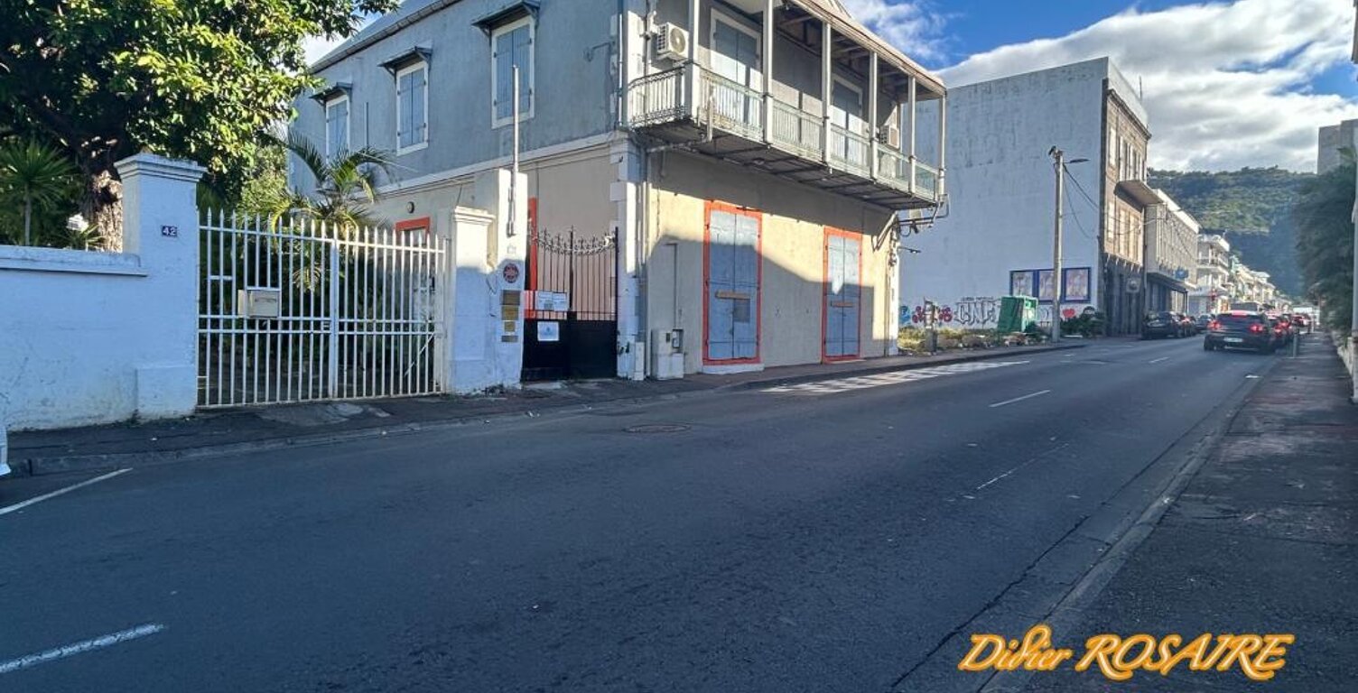 LOCAL COMMERCIAL/BUREAU à louer SAINT DENIS CENTRE (974) — photo 1
