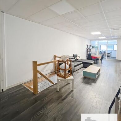 Local industriel  435000 €