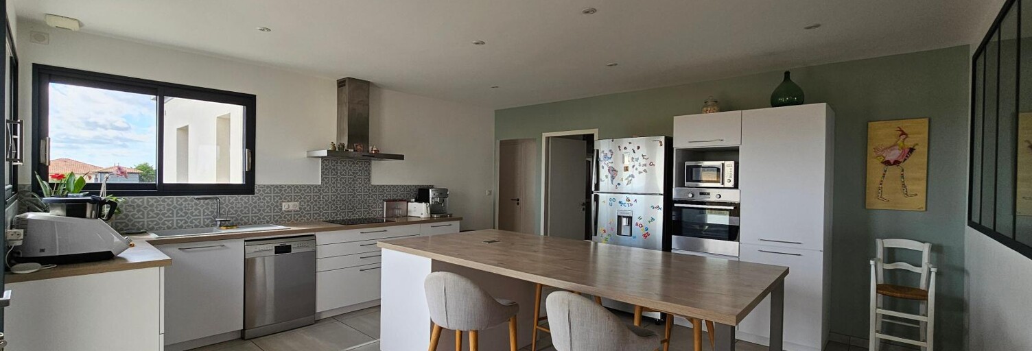 Maison 5 Pièces 131 m² à vendre à Sammarçolles (86200)