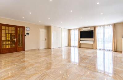 Appartement À Vendre — photo du bien
