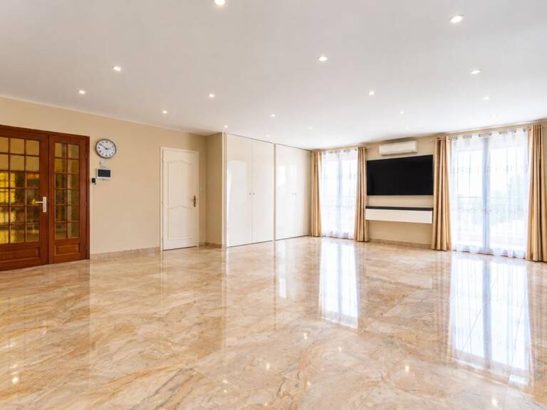 Appartement À Vendre — photo 1