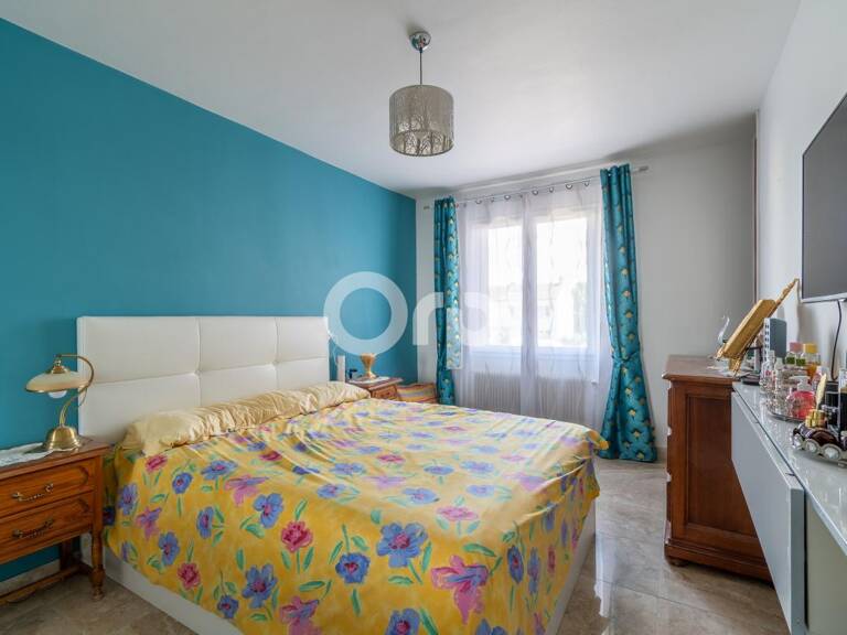 Appartement À Vendre — photo 1