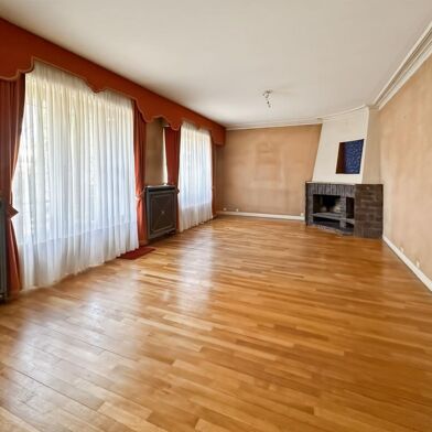 Appartement 5 pièces 364000 €