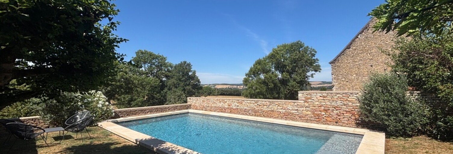 Maison 8 Pièces 201 m² à vendre à Saint-Gengoux-le-National (71460)