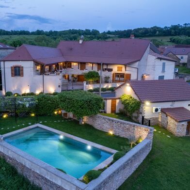 Maison 8 pièces 772000 €