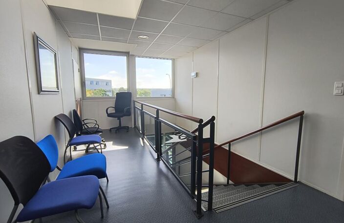 BUREAU PROFESSIONNEL ZONE ALBASUD 15.43 M² — photo 3