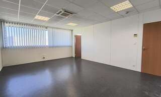 Bureau 1 Pièce 240 m² à louer à Montauban (82000)