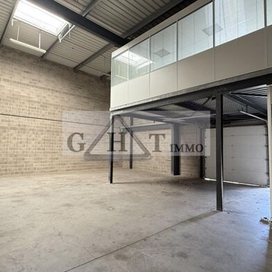 Local industriel  2300 €