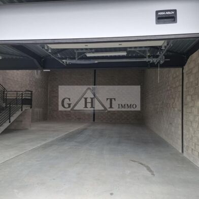 Local industriel  2380 €