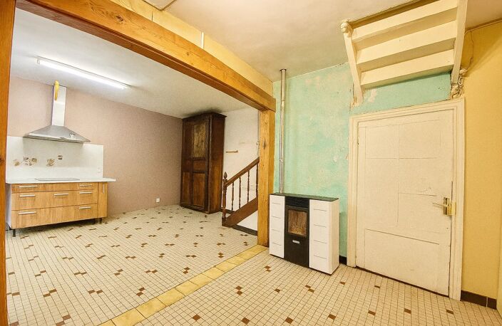 A VENDRE – Maison avec fort potentiel à Casseneuil. — photo 3