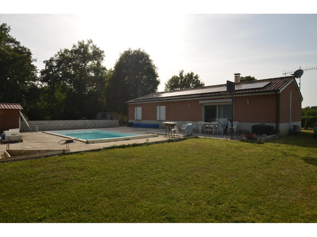 Villa / Maison  T5 à vendre Ménesplet 24700