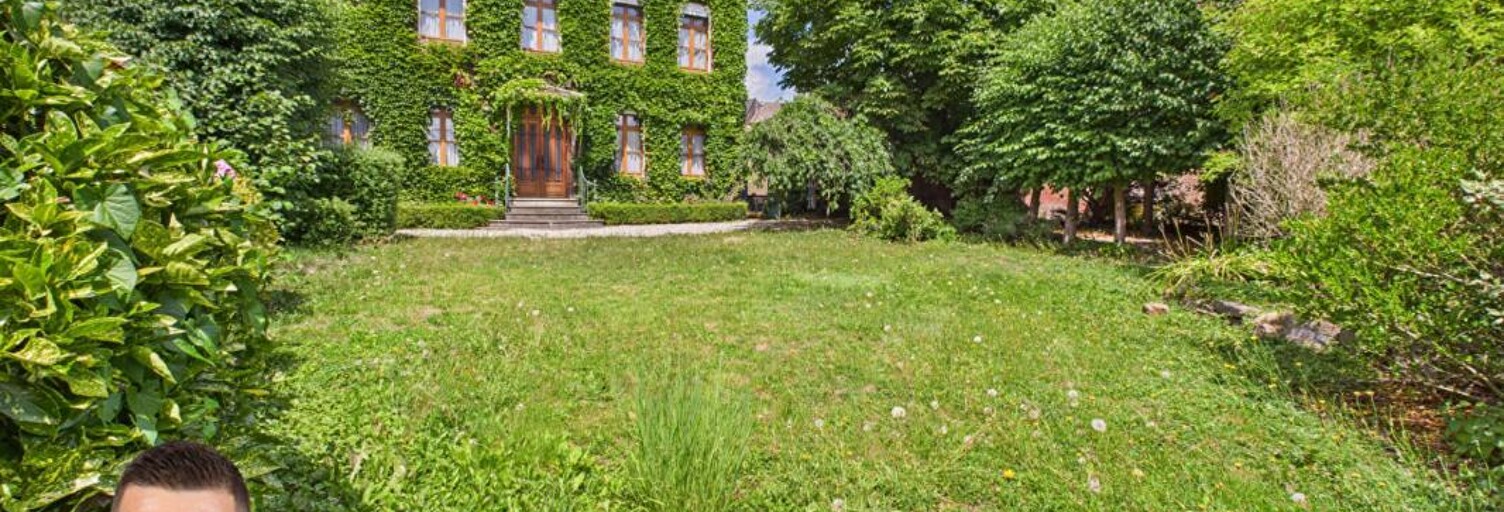 Maison  300 m² à vendre à Hirson (02500)