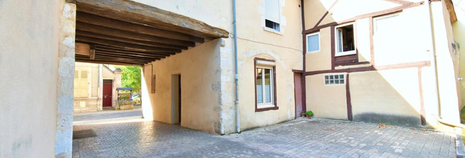 Maison 7 Pièces 206 m² à vendre à Mehun-sur-Yèvre (18500)
