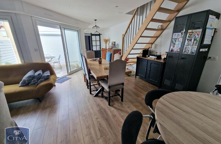 Vente maison 5 pièces 88 m² Saumur (49400) — photo 2