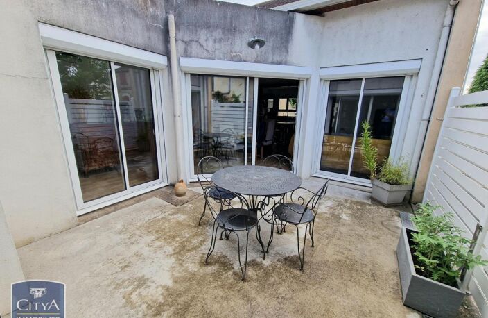 Vente maison 5 pièces 88 m² Saumur (49400) — photo 3