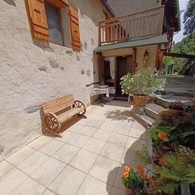 Appartement 5 pièces 195000 €