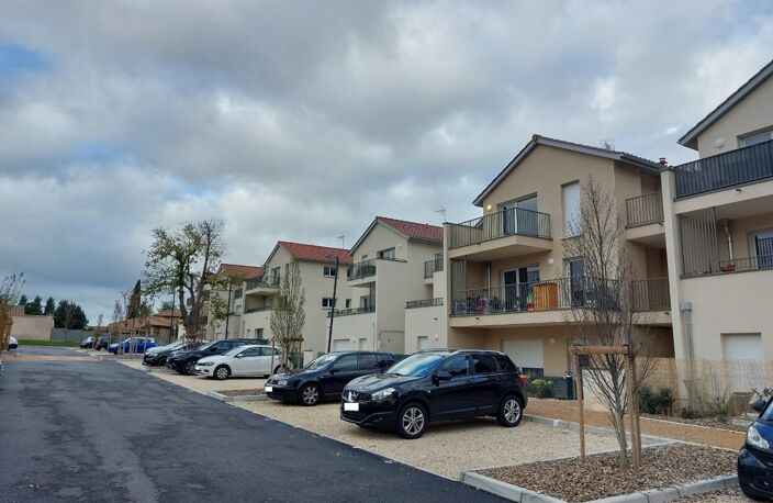 Location garage   à Chasselay (69380) — photo 2