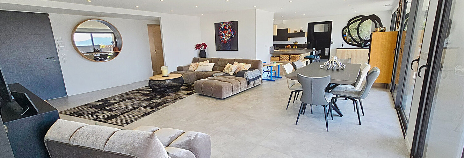 Appartement 6 Pièces 130 m² à vendre à Sanary-sur-Mer (83110)