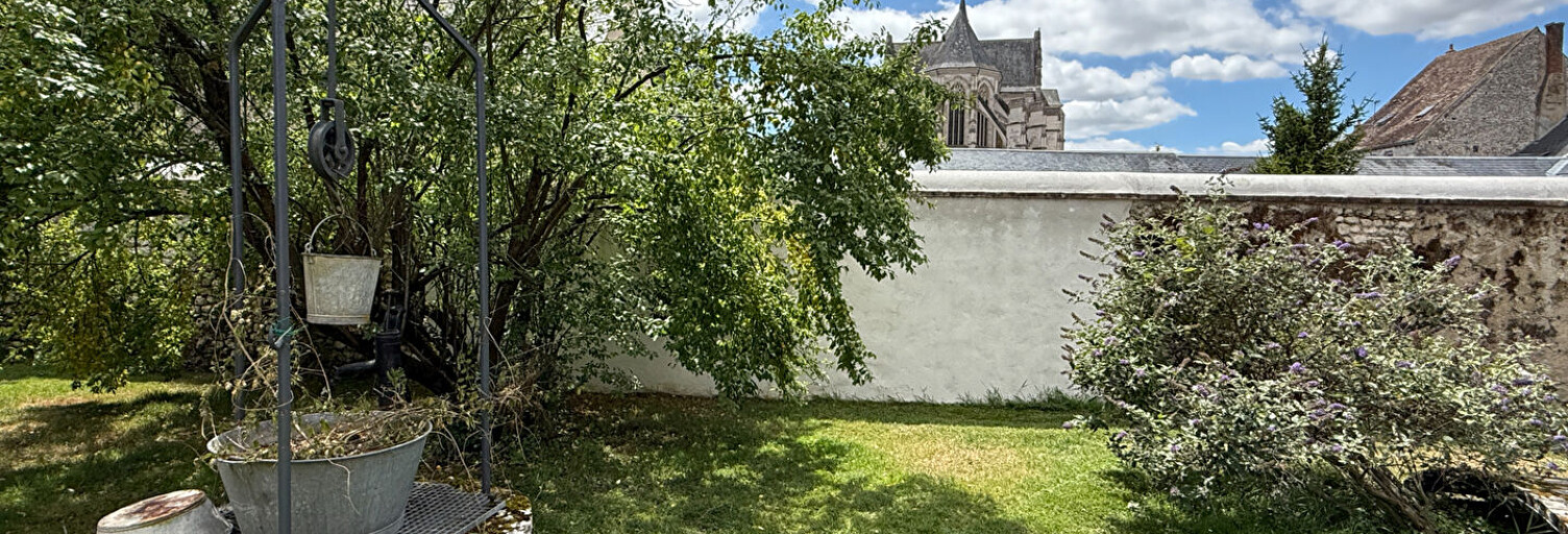 Maison 9 Pièces 233 m² à vendre à Cléry-Saint-André (45370)