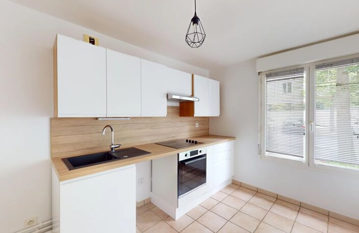 A LOUER - Appartement 3 pièces LE COUDRAY en rez de jardin — photo 4