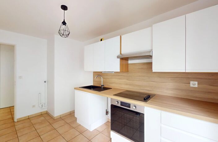 A LOUER - Appartement 3 pièces LE COUDRAY en rez de jardin — photo 5