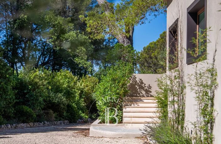 AIX EN PROVENCE - QUARTIER PINCHINATS - MAISON DE CHARME 160M2- — photo 4