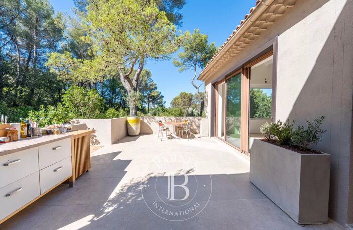 AIX EN PROVENCE - QUARTIER PINCHINATS - MAISON DE CHARME 160M2- — photo 5