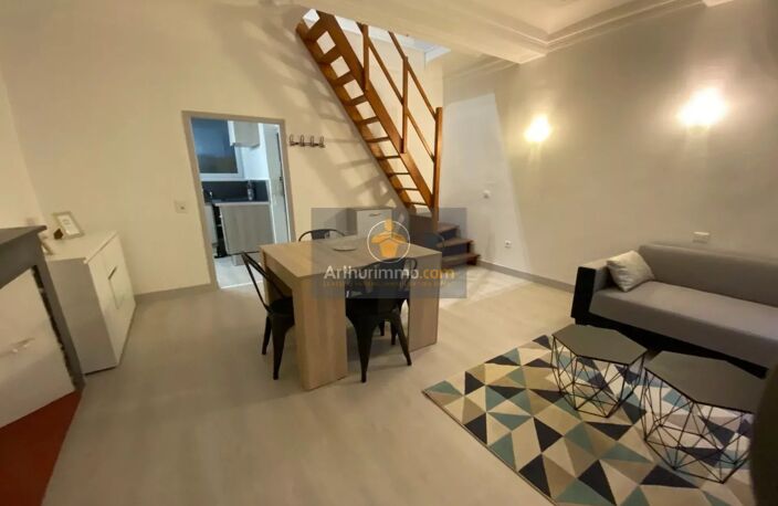 LUBERON - APT - APPARTEMENT T2 MEUBLE — photo 2
