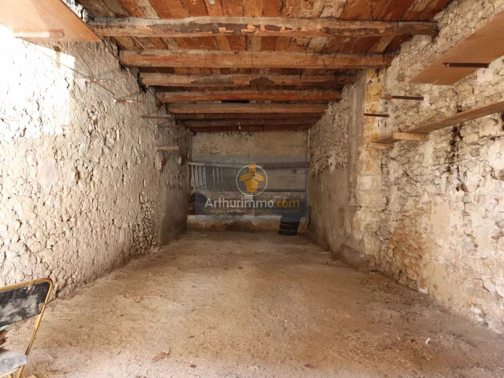 Local commercial 4 pièces 240 m² · à Apt · 240 m² · 189 000 €