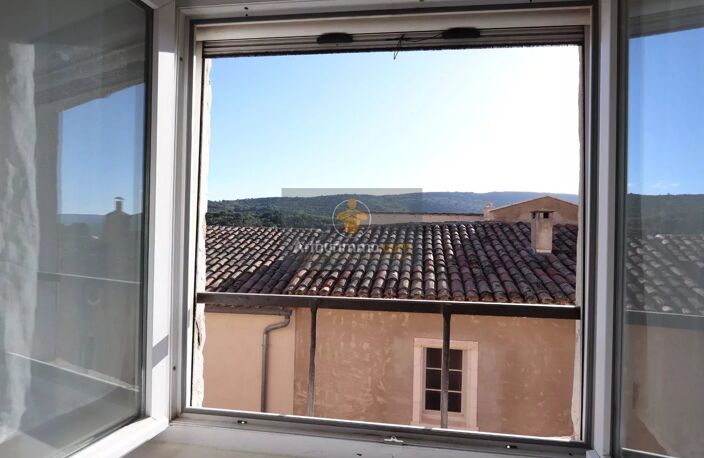 LUBERON - MAISON DE VILLAGE  A BONNIEUX — photo 3