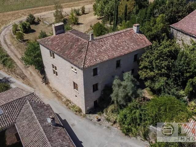Belle demeure de caractère avec jardin de 1500 m². — photo du bien