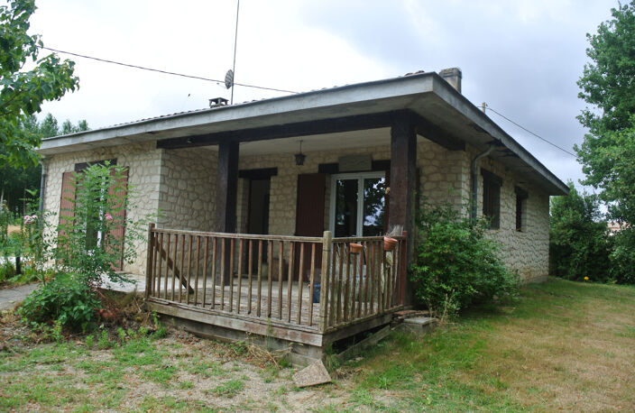 Maison de plain pied avec 2 hectares de terrain — photo 4
