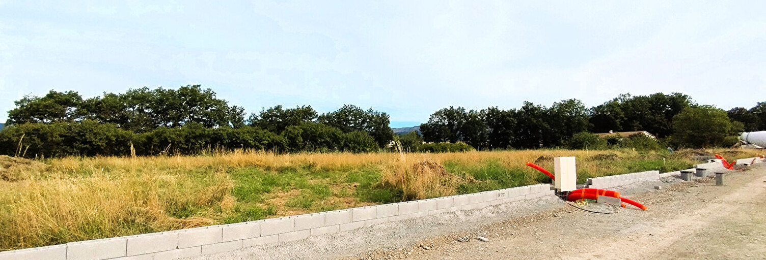 Maison  402 m² à vendre à Laragne-Montéglin (05300)