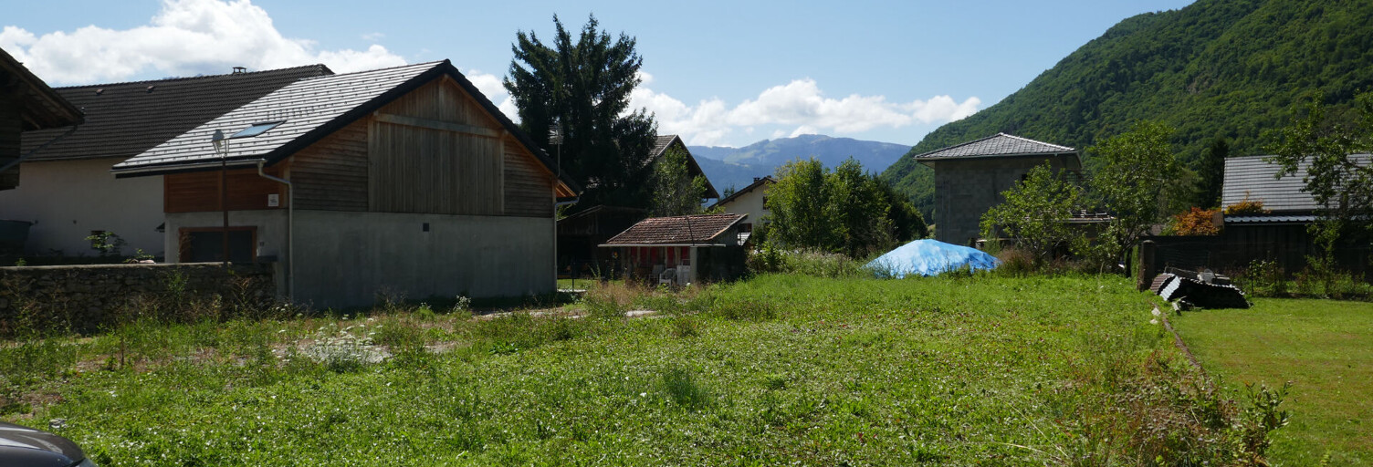 Terrain  594 m² à vendre à Val de Chaise (74210)