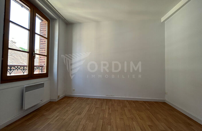 Immeuble de rapport - TOUCY CENTRE - appartements + local commercial — photo 3