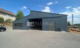 Commerce  584 m² à louer à Lentilly (69210)