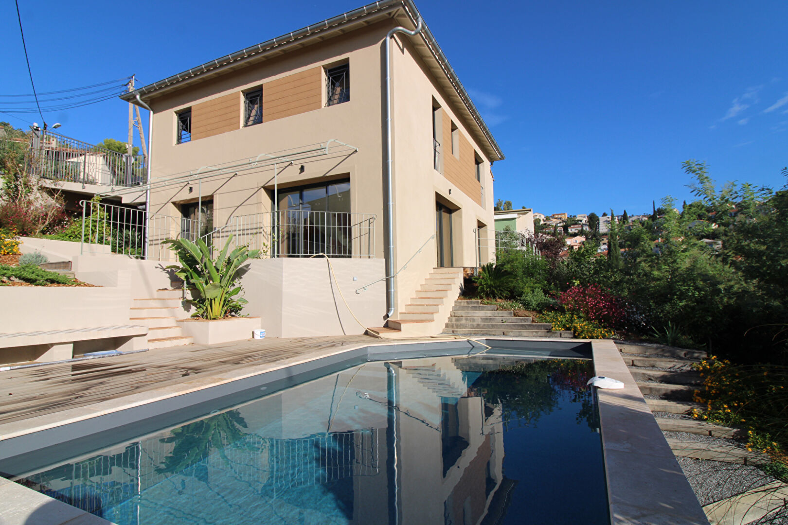 Villa / Maison  T5 à vendre Hyères 83400