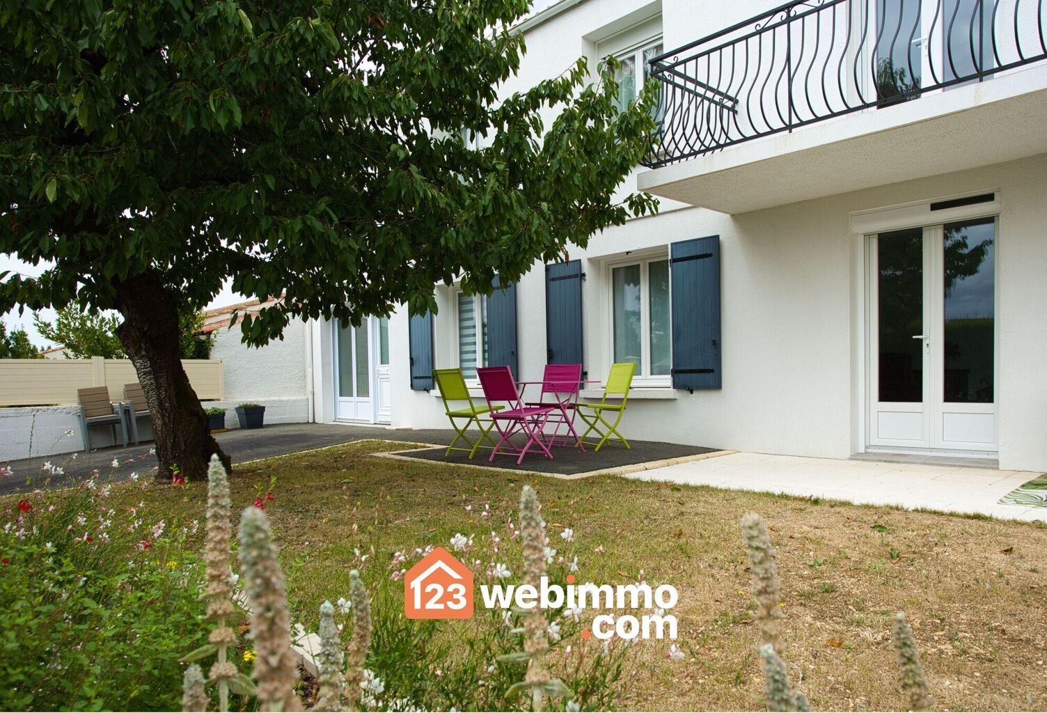 Maison - 239m² - Nieul-sur-Mer — photo 1