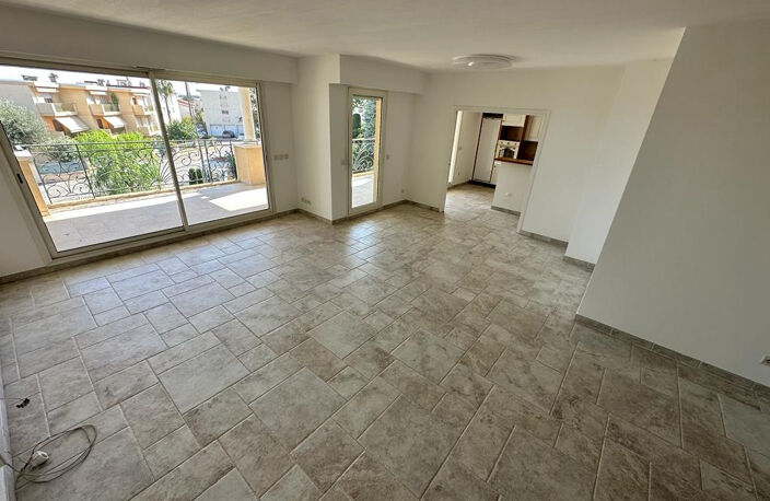 4 pièce en duplex - Marc Moschetti — photo 3
