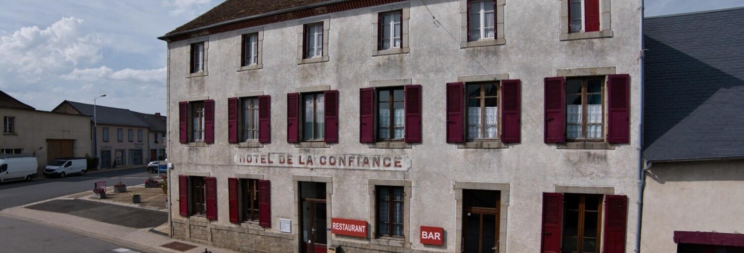 Commerce 22 Pièces 660 m² à vendre à Saint-Avit (63380)