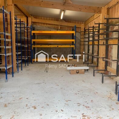 Bureau 1 pièces 1010 €