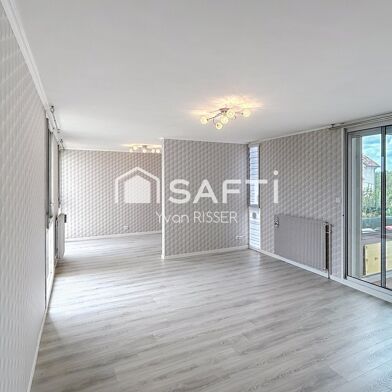 Appartement 4 pièces 160000 €