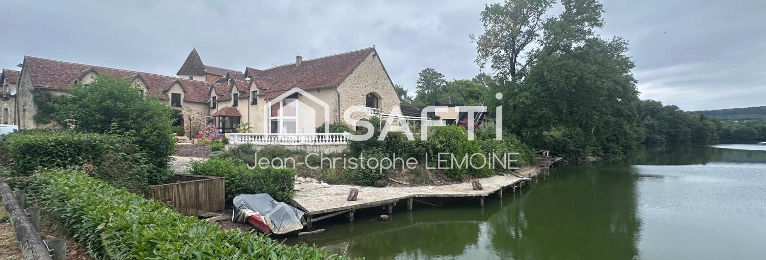 Immeuble  2200 m² à vendre à Le Mans (72000)