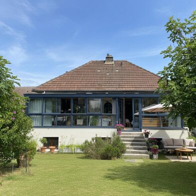 Maison 7 pièces 329700 €