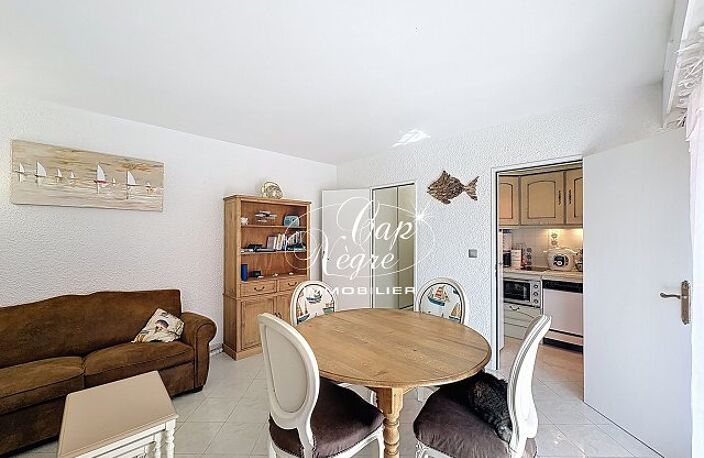 APPARTEMENT T2 REZ DE JARDIN PROCHE MER À VENDRE À CAVALAIRE SUR — photo 3
