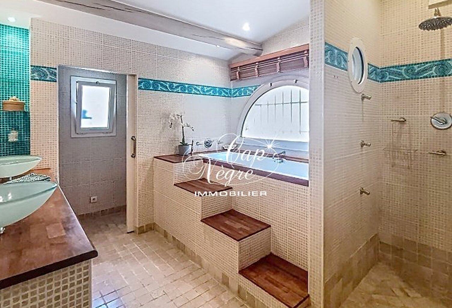 VILLA DE 170M² AVEC JARDIN À VENDRE DANS LES HAUTEURS DE BEAUVAL — photo 1