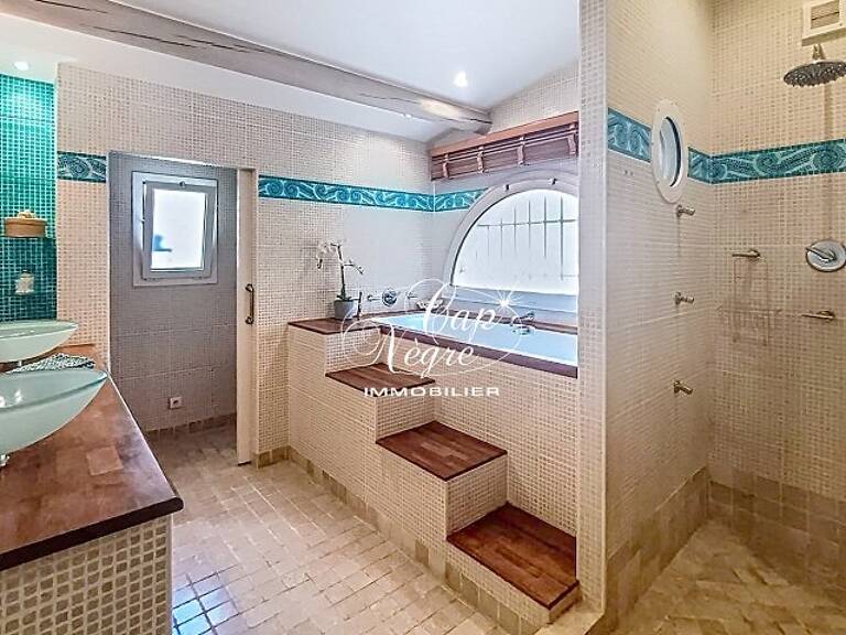VILLA DE 170M² AVEC JARDIN À VENDRE DANS LES HAUTEURS DE BEAUVAL — photo 1