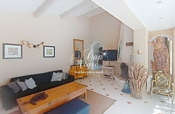VILLA DE 170M² AVEC JARDIN À VENDRE DANS LES HAUTEURS DE BEAUVAL — photo 3